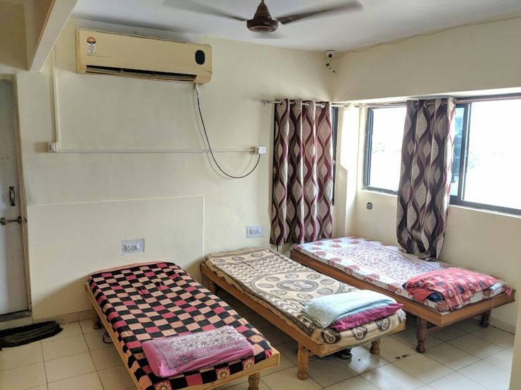 Triple Sharing Room